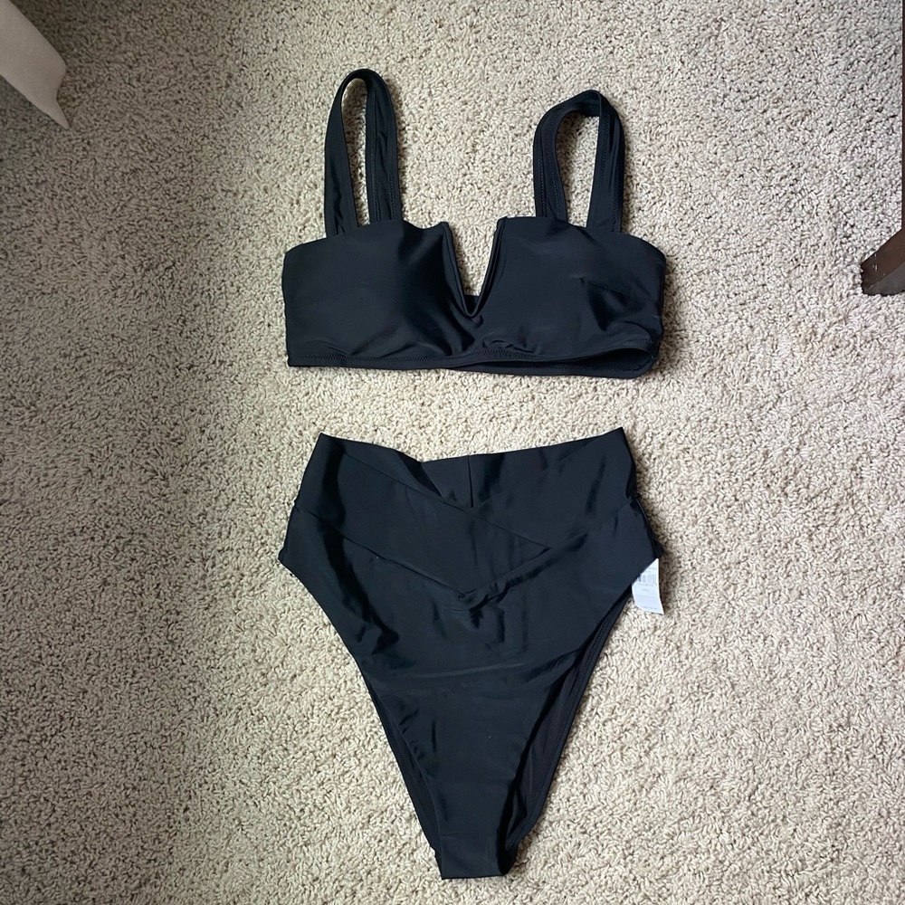 NWT Arie high waisted bikini and bikini top